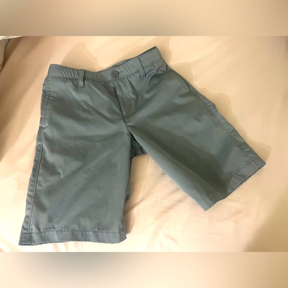 Under armor boys shorts